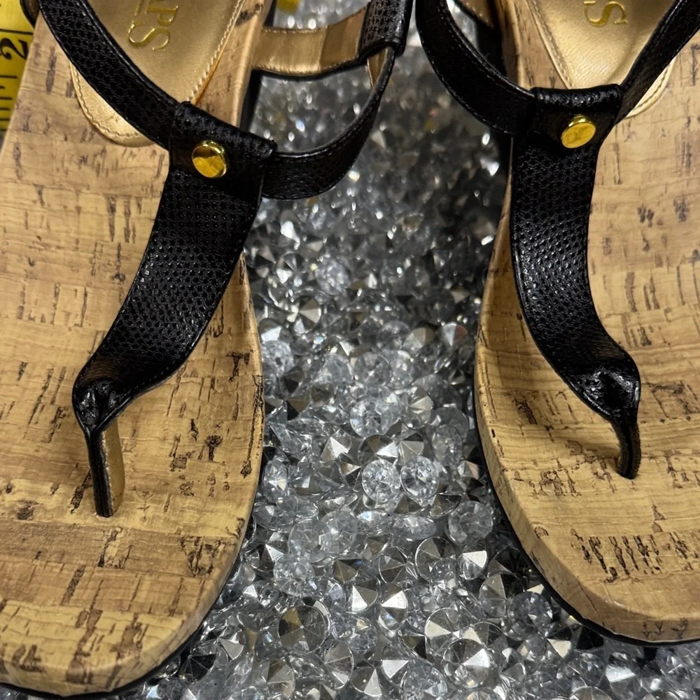 Chaps Raevyn thong Black Cork Wedge Sandals EUC 7.5